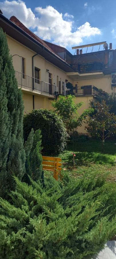 Luna Oradea Exterior photo