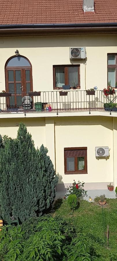 Luna Oradea Exterior photo